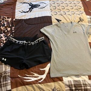 EUC WOMENS UNDER ARMOUR SET LARGE